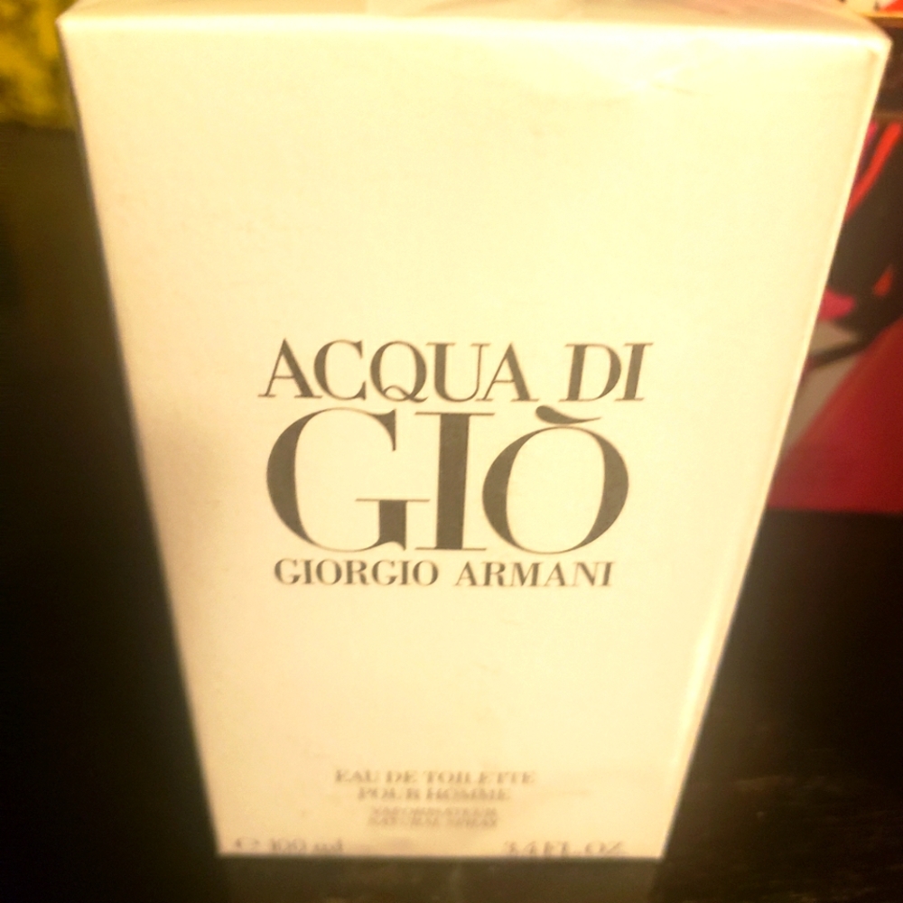 GIORGIO ARMANI